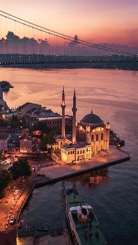 Istanbul Boğaz Turu- İstanbul Boğazı’nda Görülecek En Güzel Manzaralar ve Rotalar