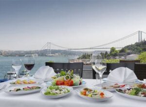 Beykoz Sahili: İstanbul'un Saklı Plajları ve Deniz Manzaralı Restoranları