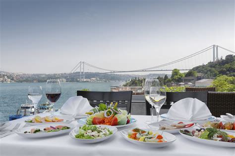 Beykoz Sahili: İstanbul’un Saklı Plajları ve Deniz Manzaralı Restoranları