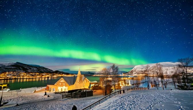 Tromsø Gezi: Kuzey Işıkları ve Büyüleyici Kış Aktiviteleri